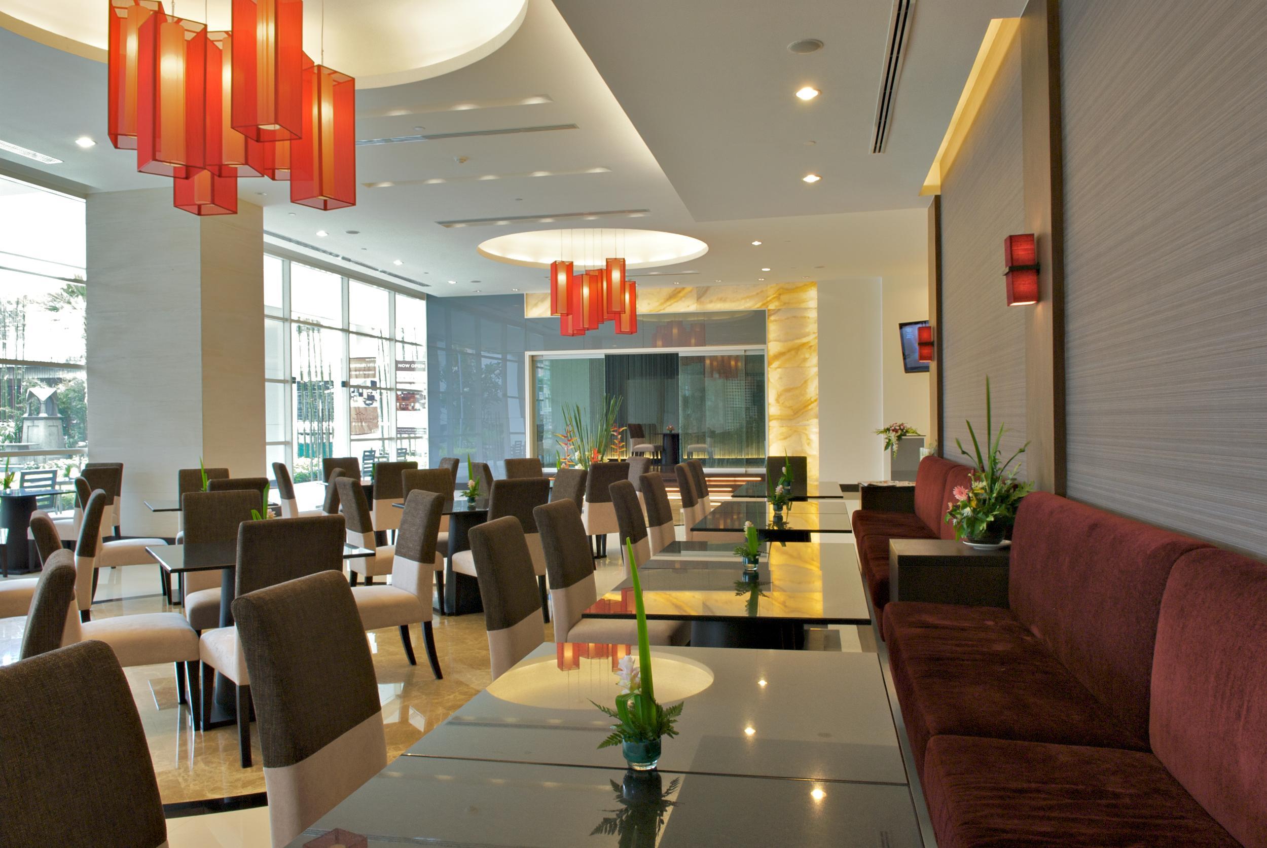 The Narathiwas Hotel & Residence Sathorn Bangkok Exterior photo