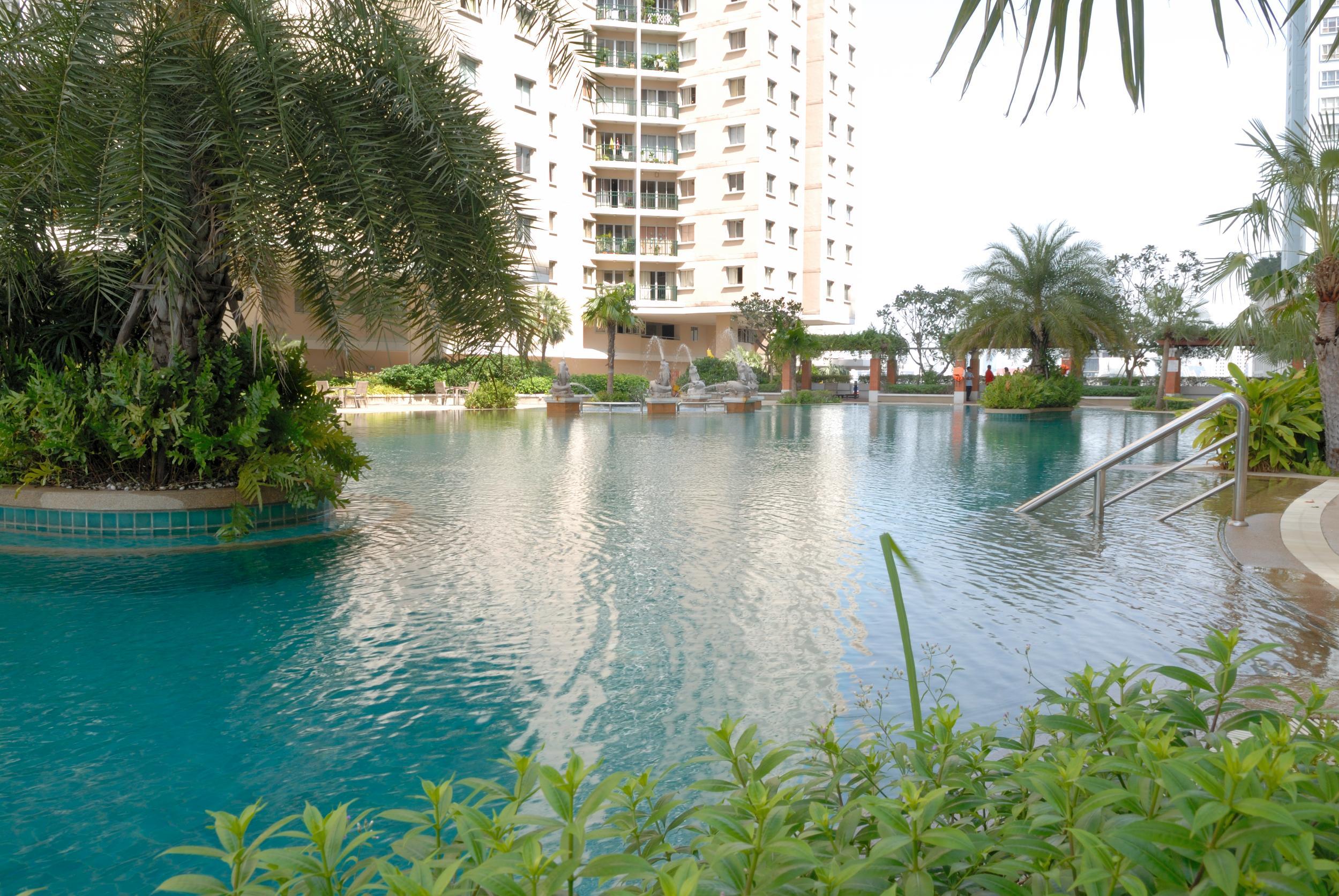 The Narathiwas Hotel & Residence Sathorn Bangkok Exterior photo